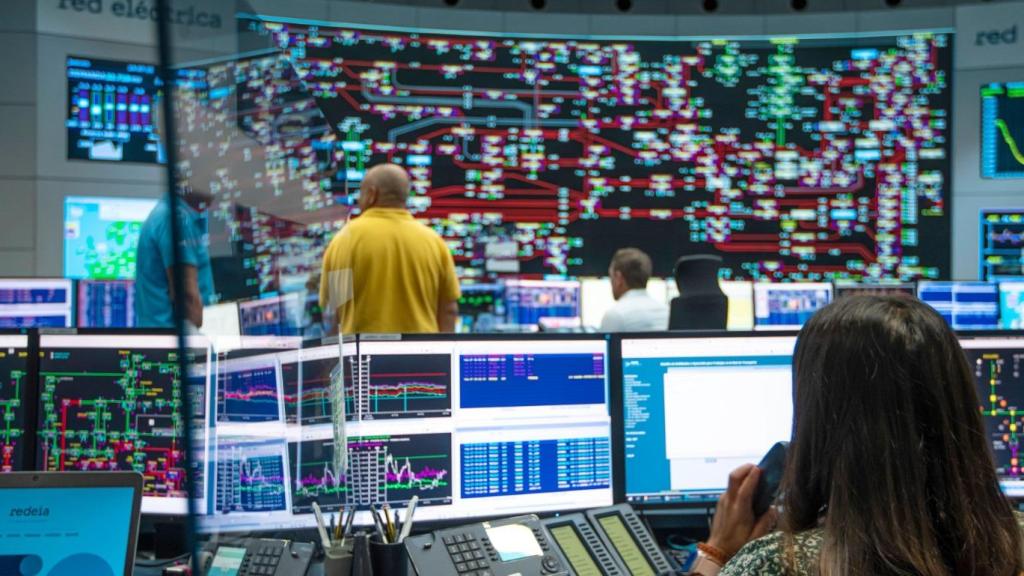 La sala de control de Red Eléctrica (Redeia).