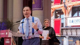 Pedro J. Ramírez ha participado en el Enclave Corpus de 2025; de fondo, Esther Esteban, presidenta de EL ESPAÑOL - EL DIGITAL CLM