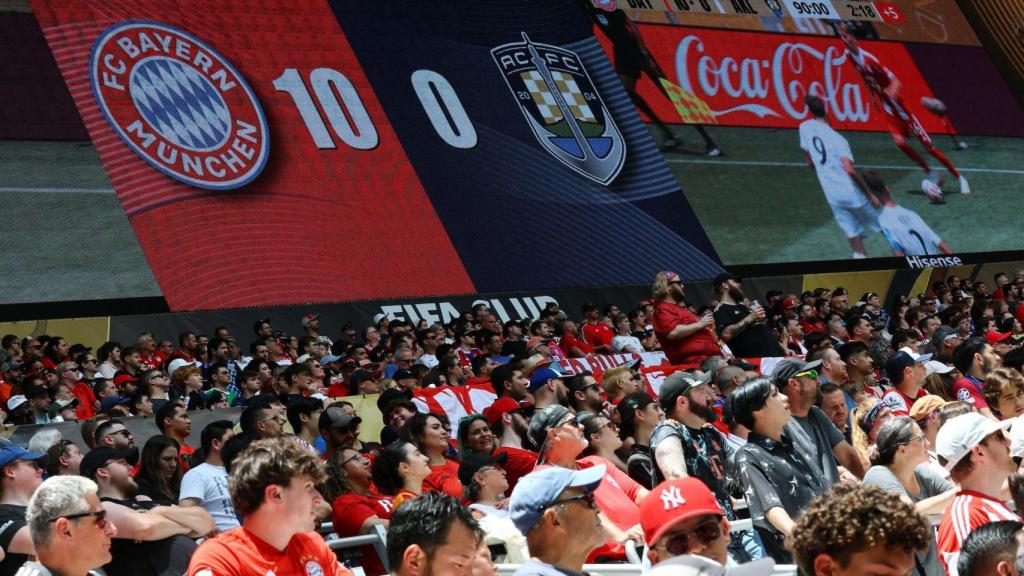 El videomarcador muestra el resultado del partido del Mundial de Clubes entre Bayern Múnich y Auckland City