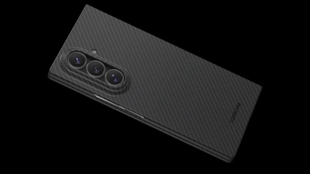 Samsung Galaxy Z Fold 7 con una carcasa en una imagen filtrada