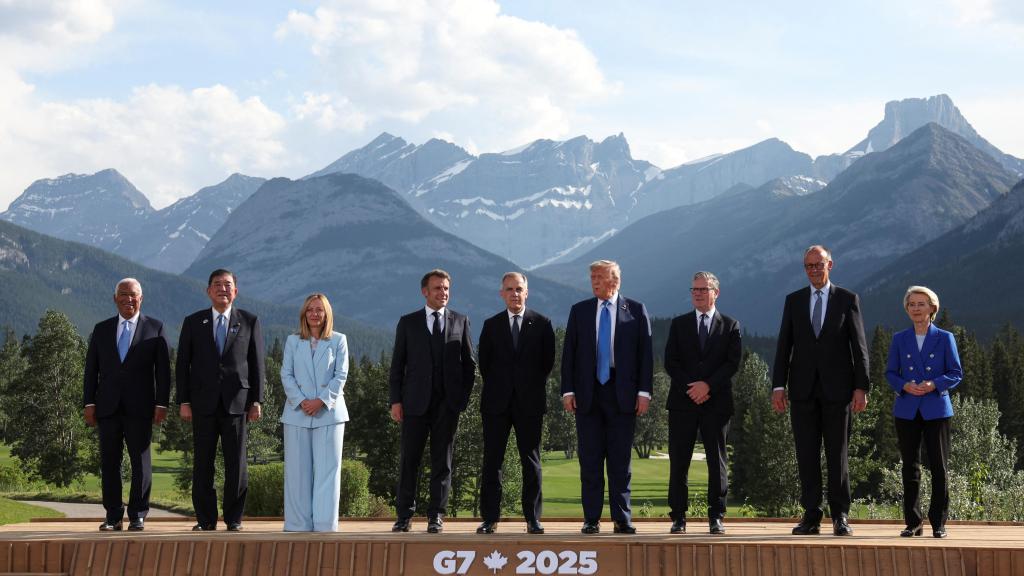 Los líderes mundiales reunidos este lunes en Canadá.