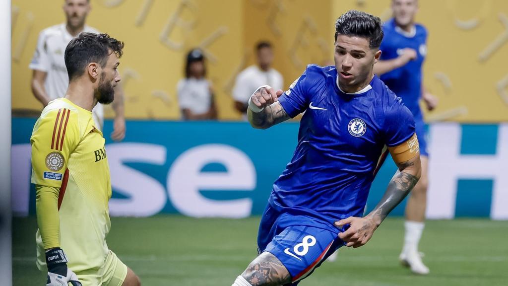 Enzo Fernández celebra su gol contra Los Angeles FC