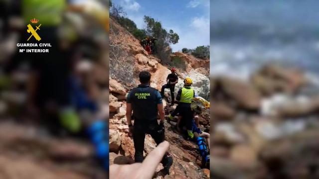 Imágenes del rescate en Orihuela Costa.