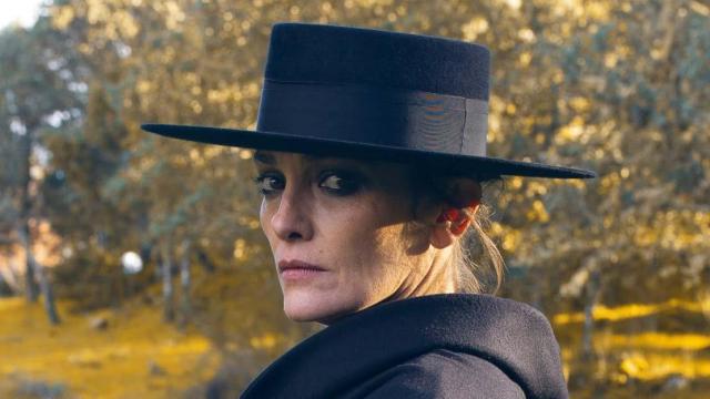 Laura Ponte, luciendo un look de Oteyza.