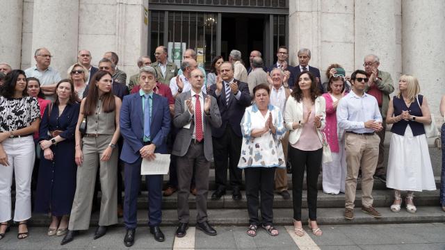 Paro simbólico de jueces y fiscales frente a la Audiencia de Valladolid para protestar por el proyecto de modificación de la Ley Orgánica de Poder Judicial y del Estatuto Orgánico del Ministerio Fiscal