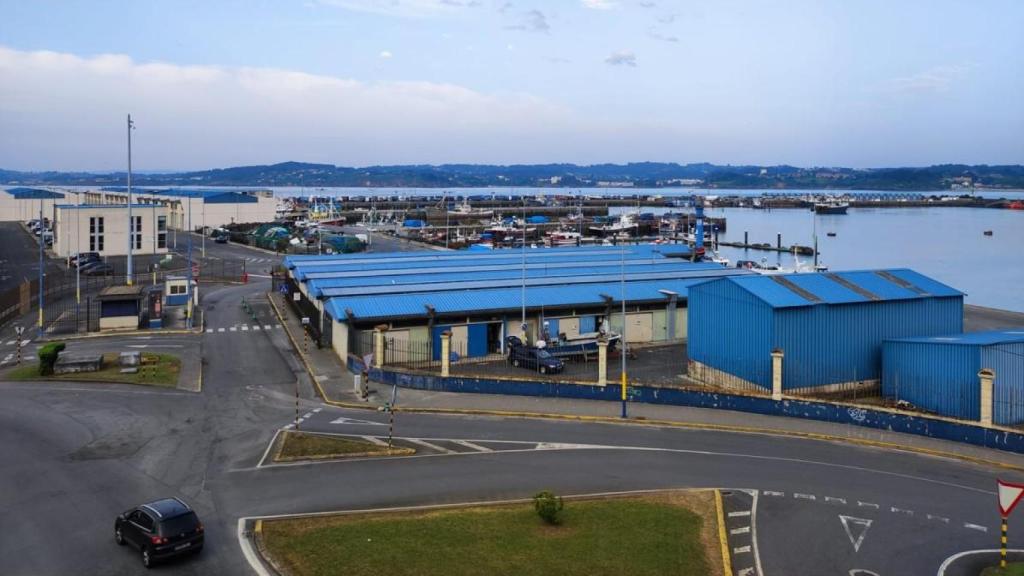 Dársena de Oza en el puerto de A Coruña.