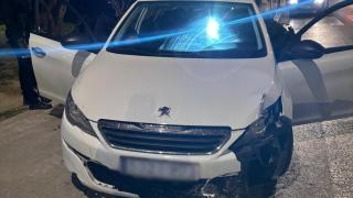 El coche accidentado en la persecución.