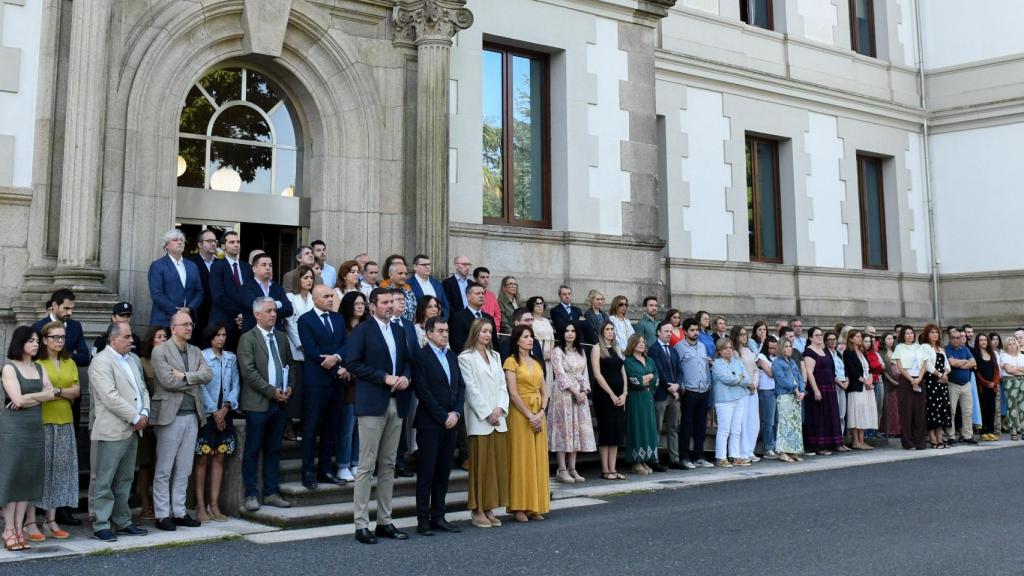 Minuto de silencio en San Caetano, en Santiago de Compostela.