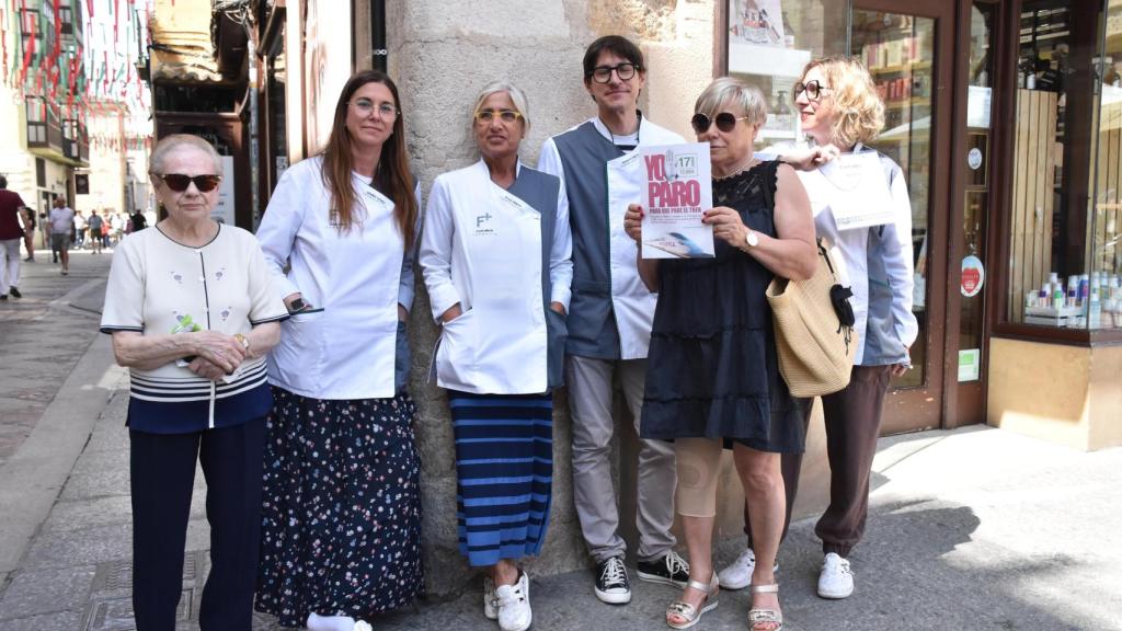 La Farmacia Plaza Mayor se suma al paro de cinco minutos por las paradas del AVE