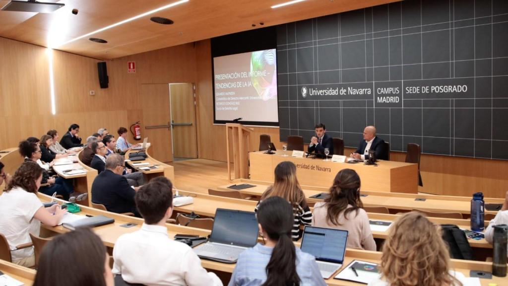 Eduardo Valpuesta, catedrático de Derecho Mercantil de la Universidad de Navarra, y Rodrigo González, socio de Deloitte Legal.