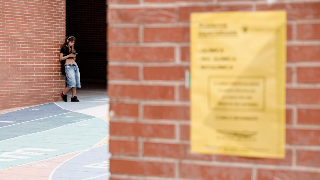 Una alumna, en la primera jornada de la Selectividad 2025. Europa Press