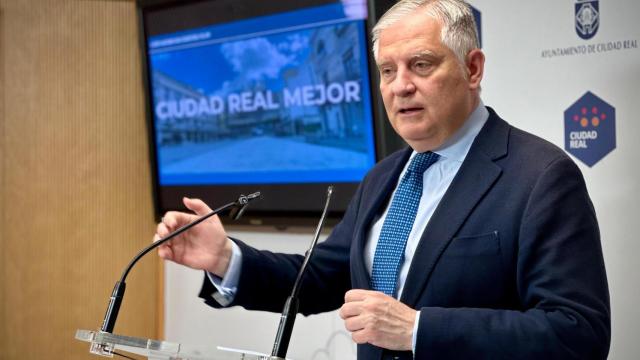 Francisco Cañizares en rueda de prensa.