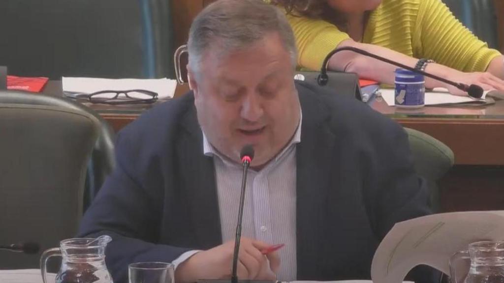 Alfonso Gómez, en el pleno del Ayuntamiento de Zaragoza del mes de marzo.