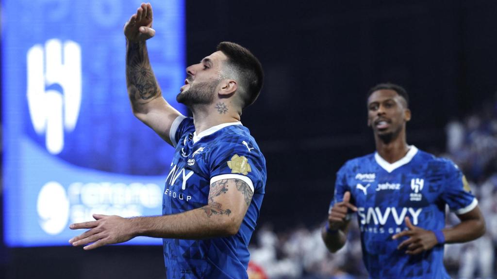 Mitrovic celebra un gol con el Al Hilal.