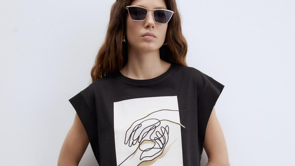 La nueva camiseta solidaria de Sfera.