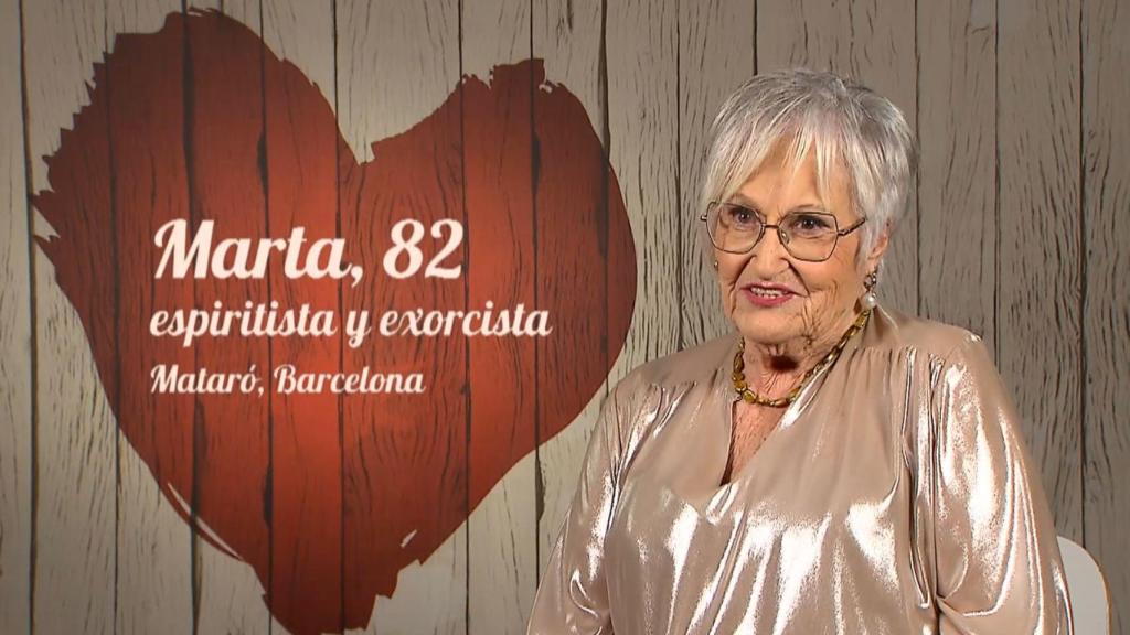 María, vidente de 82 años, de Mataró (Barcelona), en 'First Dates'