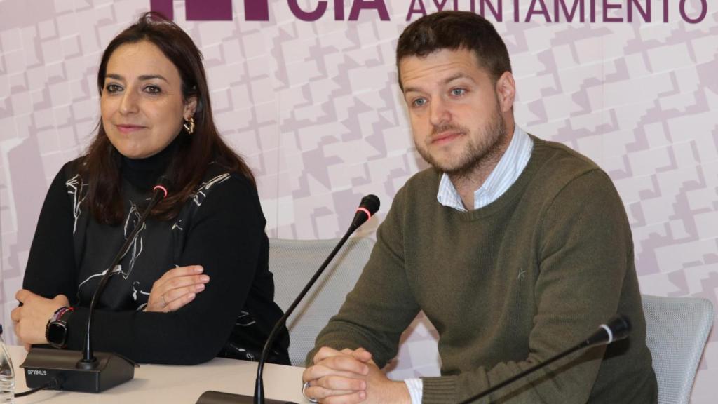 La alcaldesa de Palencia, Miriam Andrés; y del concejal de Urbanismo, Álvaro Bilbao