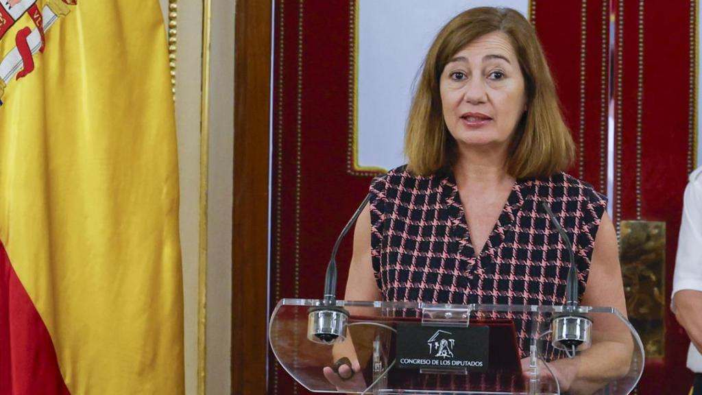 La presidenta del Congreso, Francina Armengol, en la toma de posesión de nuevos consejeros y presidente del Consejo de Seguridad Nuclear, este martes.