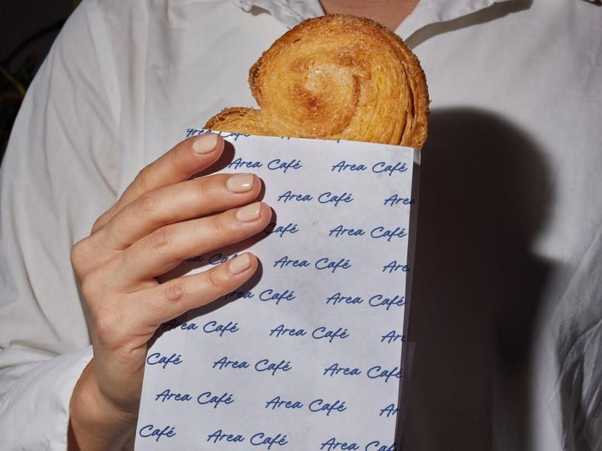 Uno de los productos de hojaldre de Area Café.