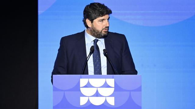 El presidente de la Región de Murcia, Fernando López Miras, interviene en el II Foro Económico y Social del Mediterráneo, organizado por Prensa Ibérica