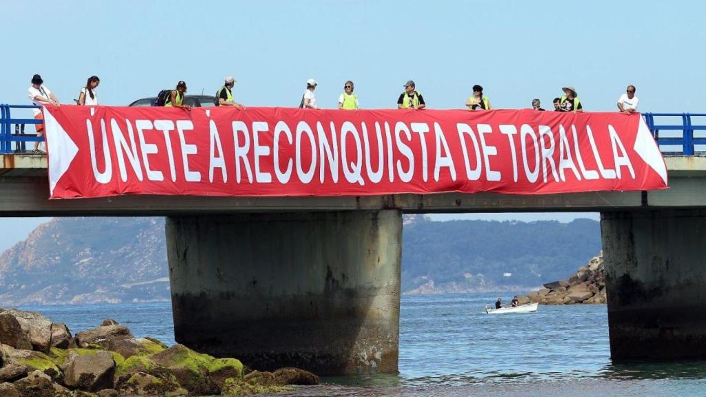 Manifestación por la reconquista de Toralla