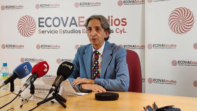 El director de EcovaEstudios, Juan Carlos de Margarida, durante la presentación del Observatorio Económico de Castilla y León correspondiente al primer trimestre de 2025, este miércoles
