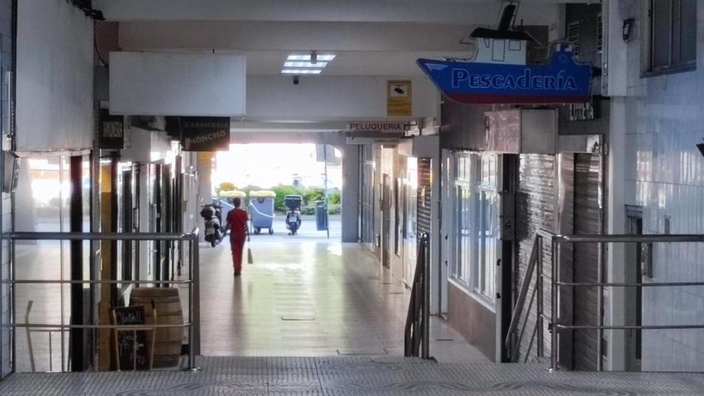 Interior del pasadizo comercial de Ramón y Cajal.