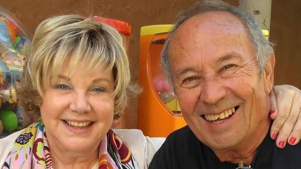 Karina y su hermano Paco, en una imagen de sus redes sociales.