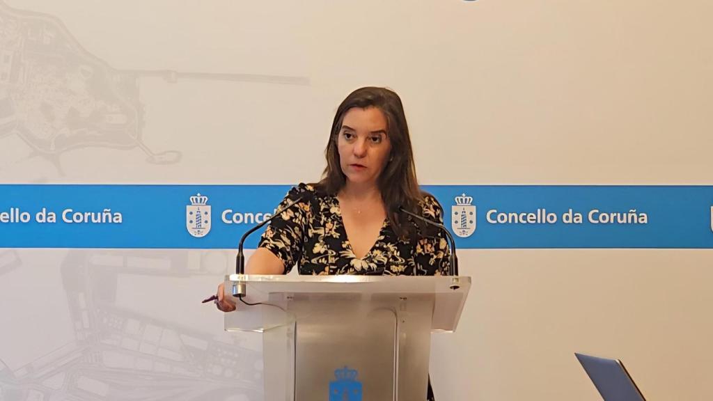 La alcaldesa de A Coruña Inés Rey en rueda de prensa.