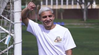 Yeremay Hernández en el campo de fútbol donde empezó a jugar.