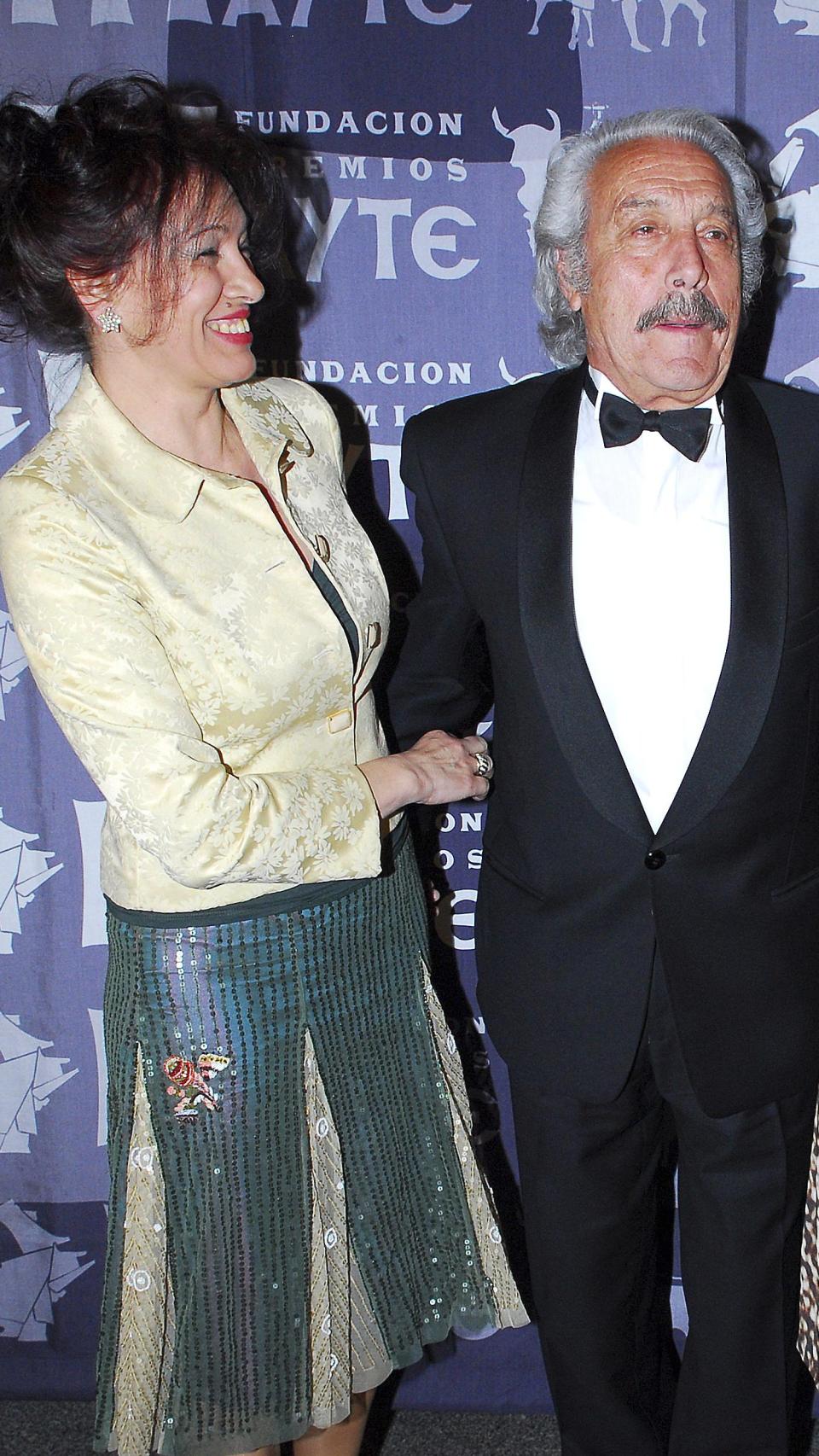 Manolo Zarzo junto a su segunda mujer, Pilar, en un acto público.