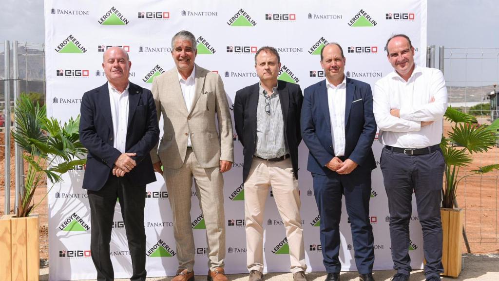 EIGO Construcciones y Panattoni Iberia celebran la colocación de la primera piedra del proyecto 'llave en mano' de más de 20.000 m² para Leroy Merlin en Antequera