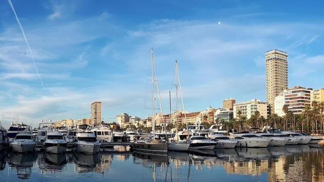 Fachada litoral de la ciudad de Alicante