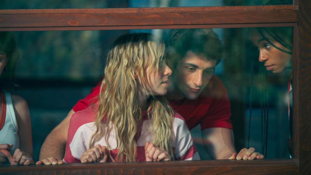 Fotograma de un episodio de la primera temporada de 'Olympo'.