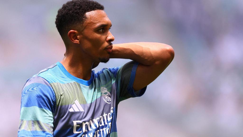 Trent Alexander-Arnold, en el calentamiento.
