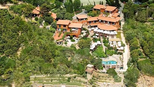 Vista aérea del Hotel Il Pellicano.