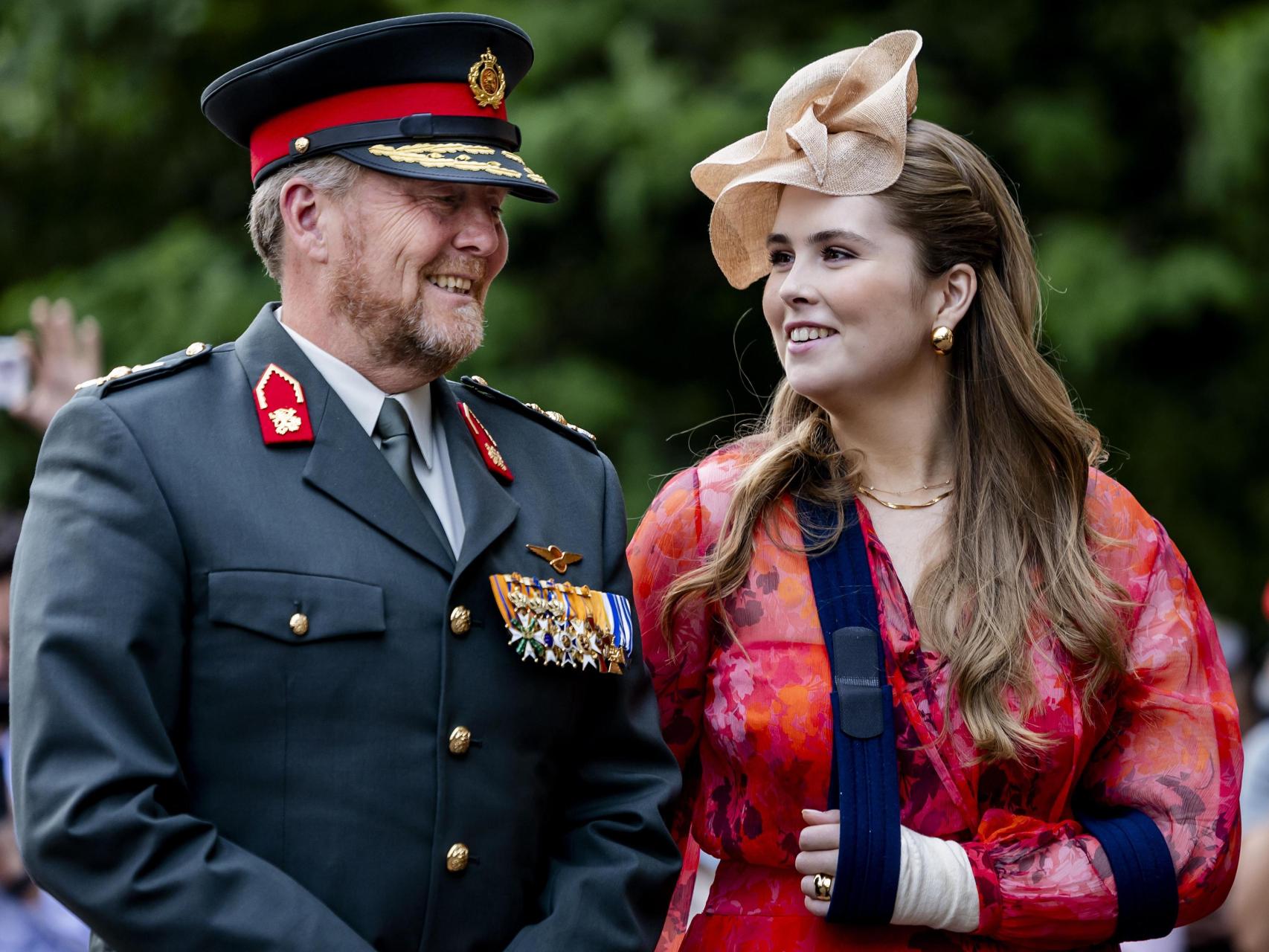 La Princesa y el Rey, durante un acto oficial.
