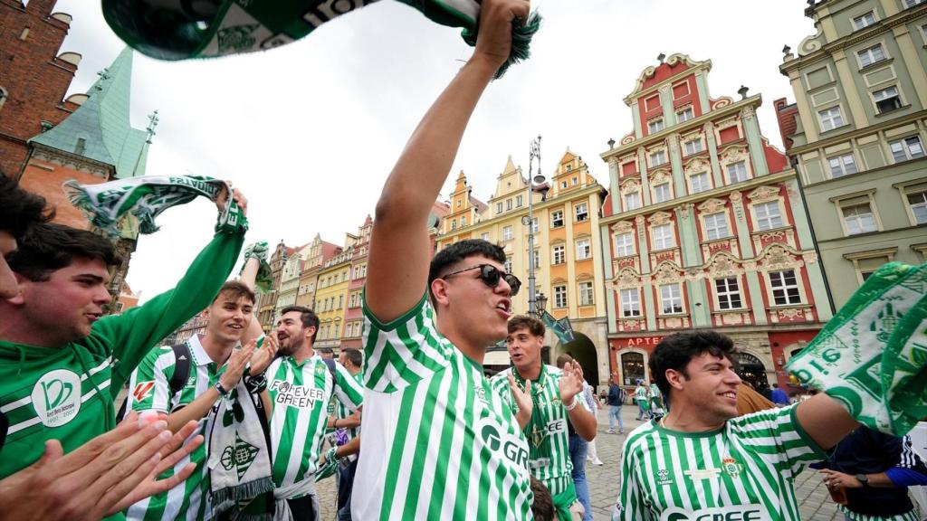 Aficionados del Betis en Breslavia.