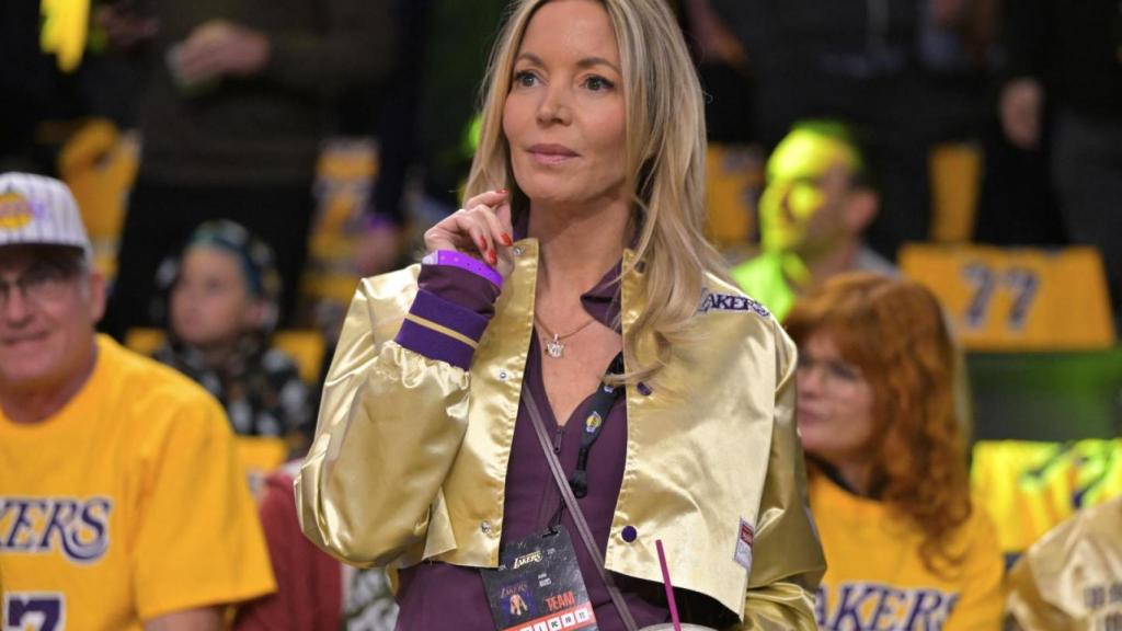 Jeanie Buss, propietaria mayoritaria de los Lakers hasta este miércoles