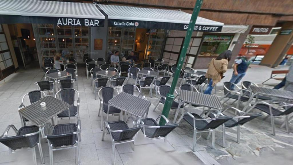 Roban en una cafetería en el centro de A Coruña a plena luz del día