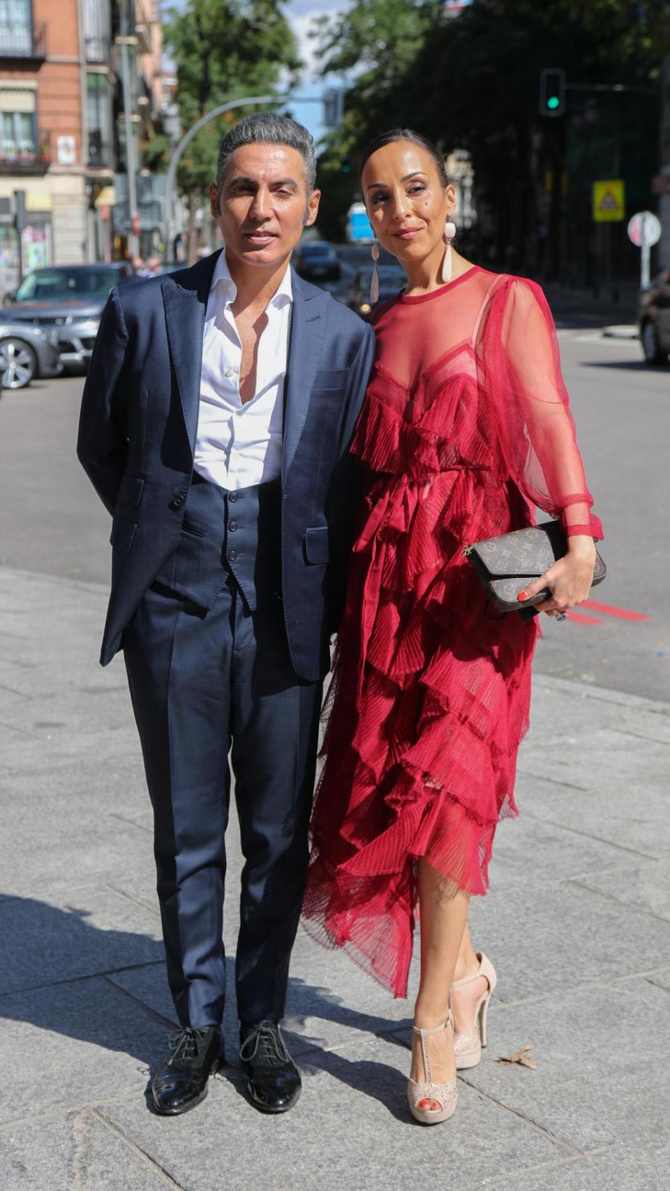 Pitingo y Verónica Fernández en un posado juntos.