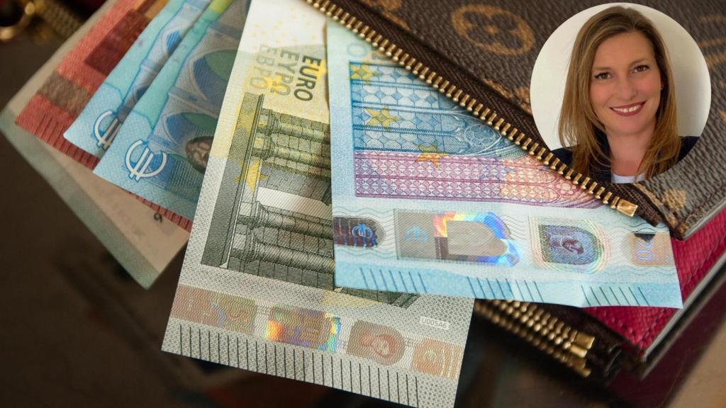 Montaje de Ana Escribá con un monedero con billetes.