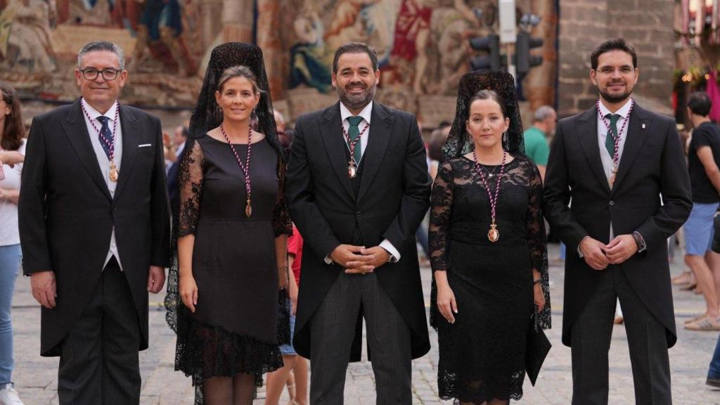 Paco Núñez junto a los miembros del PP en Castilla-La Mancha.