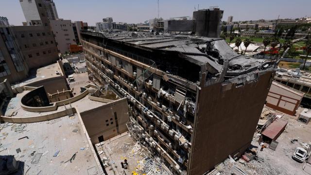 Vista general del Hospital Soroka tras el impacto.