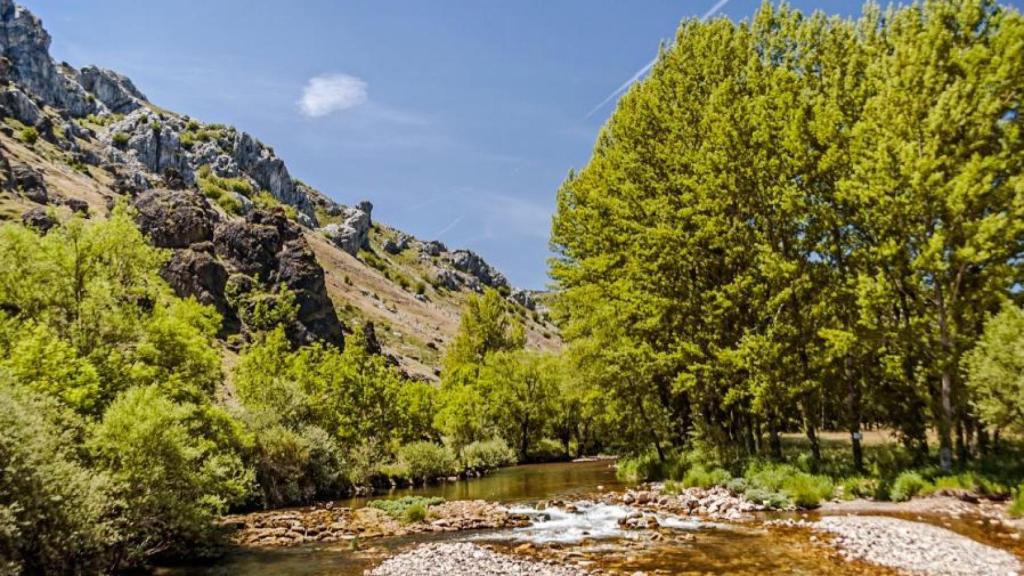Piscina natural en Villafeliz de Babia
