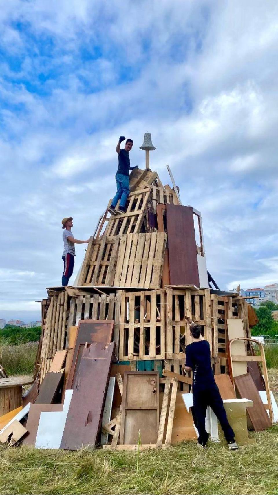 Hoguera en O Ventorrillo