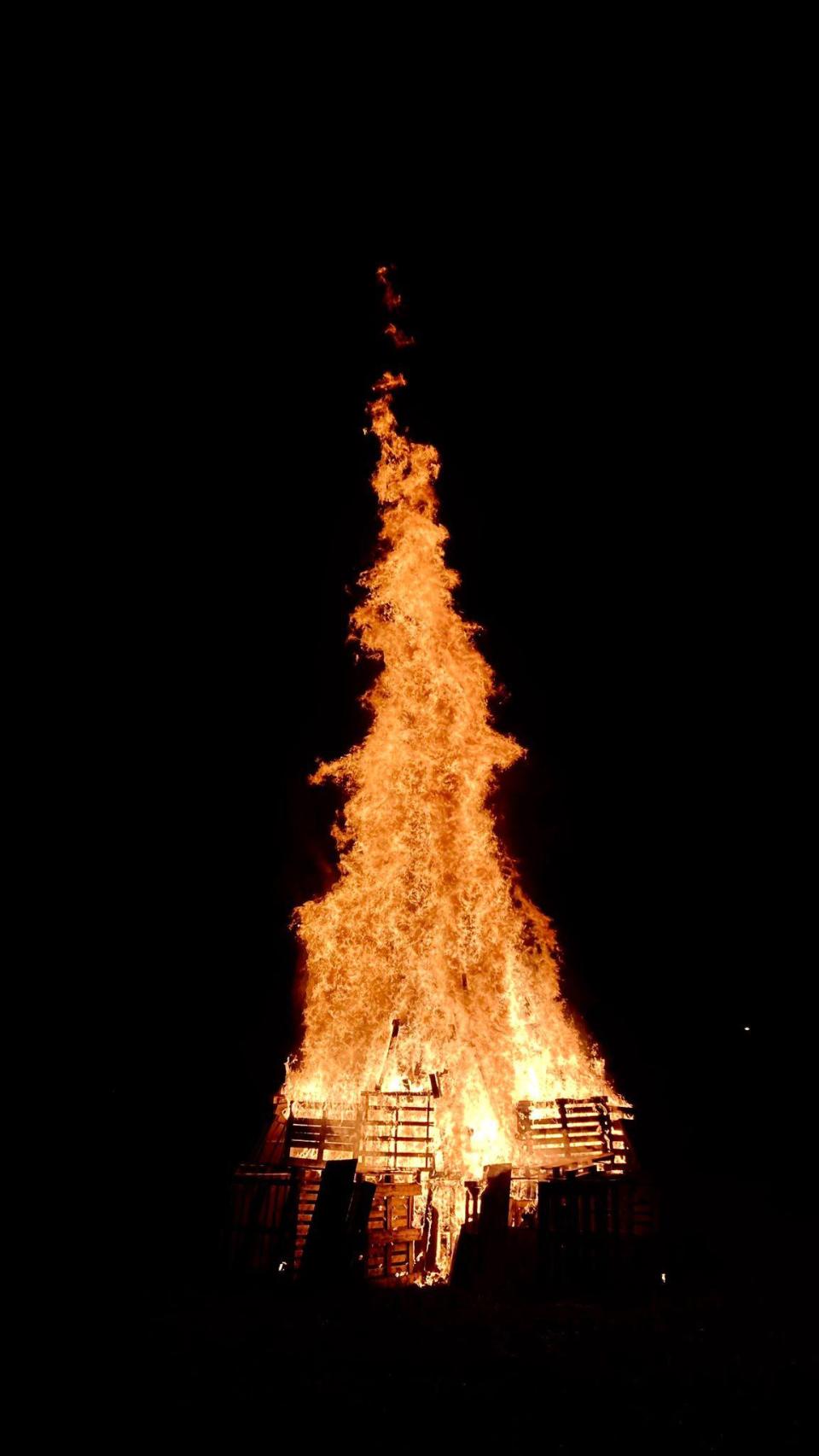 Hoguera en O Ventorrillo