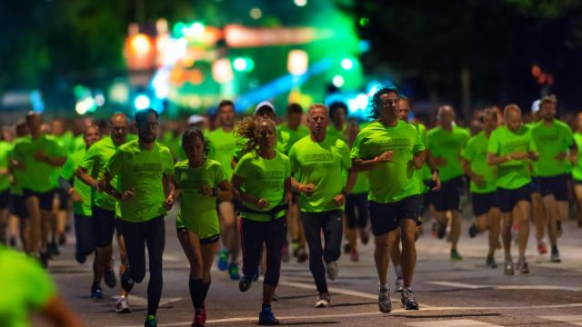 Imagen de archivo de una carrera nocturna