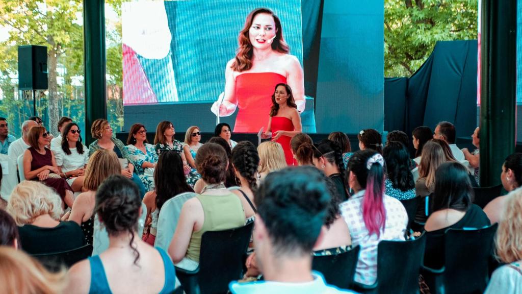 El desfile de los estudiantes del ciclo de Moda y Patronaje de FPAspasia