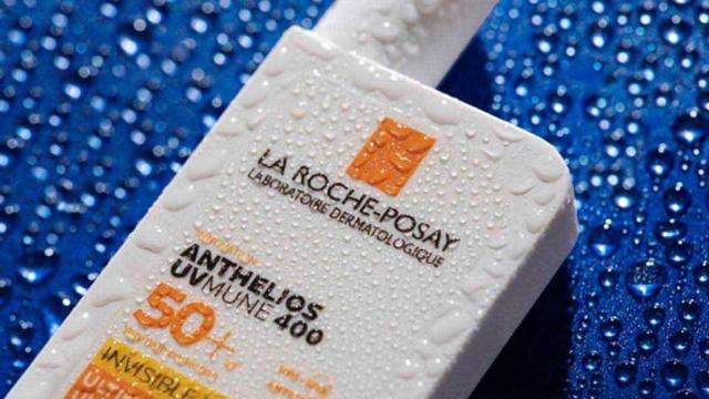 El protector solar de La Roche-Posay que cada verano se cuela entre los más vendidos de Amazon ¡a mitad de precio!